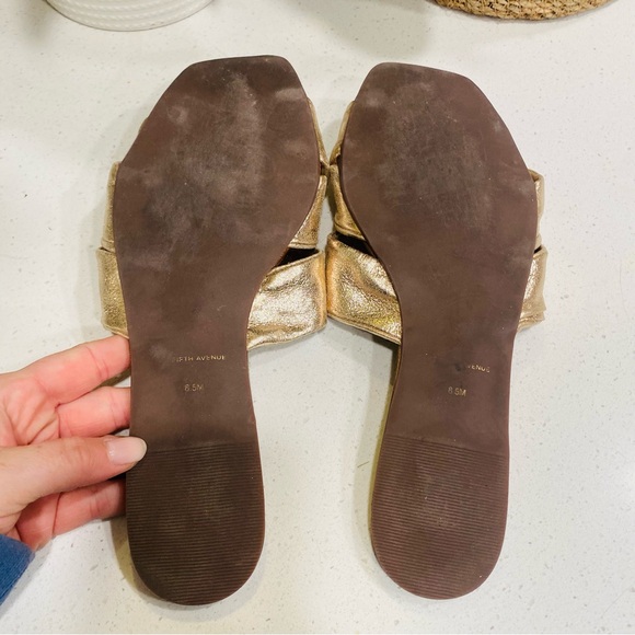 *SOLD* Saks 5th Avenue Gold Glitter Criss Cross Slip On Sandals Women’s 8.5 - Picture 6 of 7